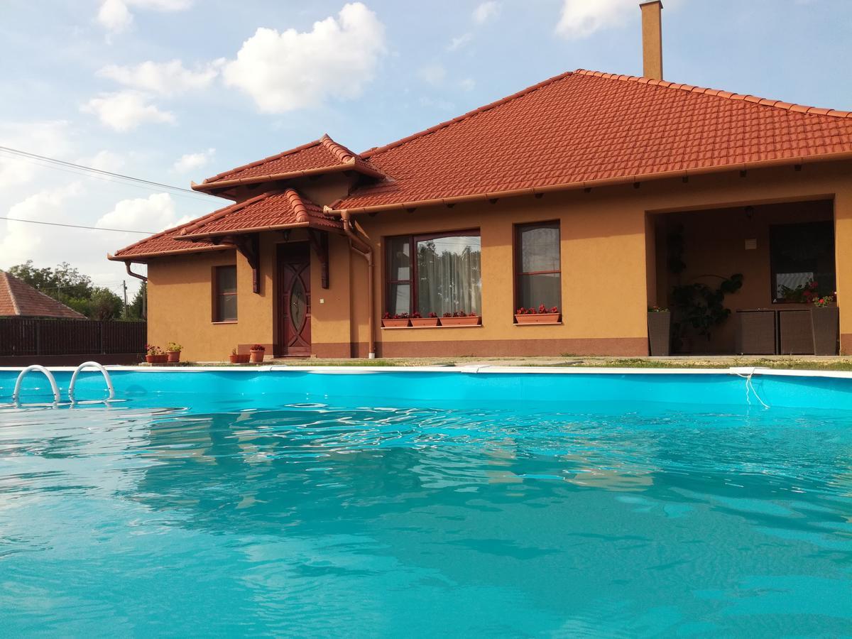 Tordai Vendeghaz Hotel Bihartorda ภายนอก รูปภาพ